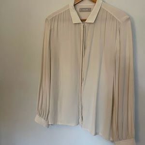 Everlane shorted silk shirt in stone, size 10